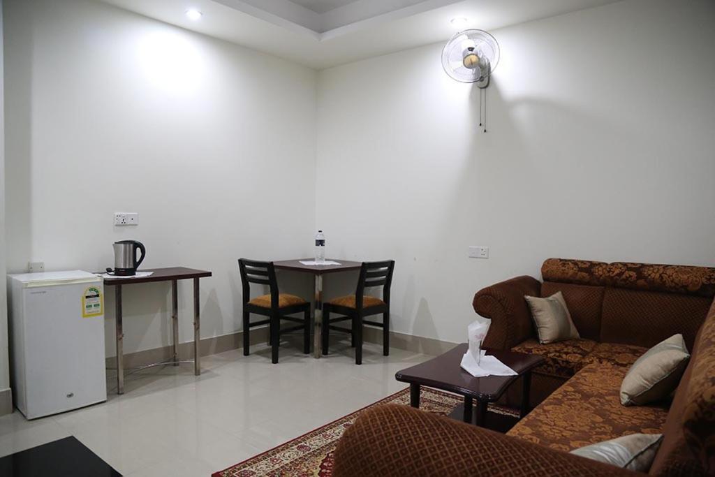 Hotel City Plaza Jessore 外观 照片